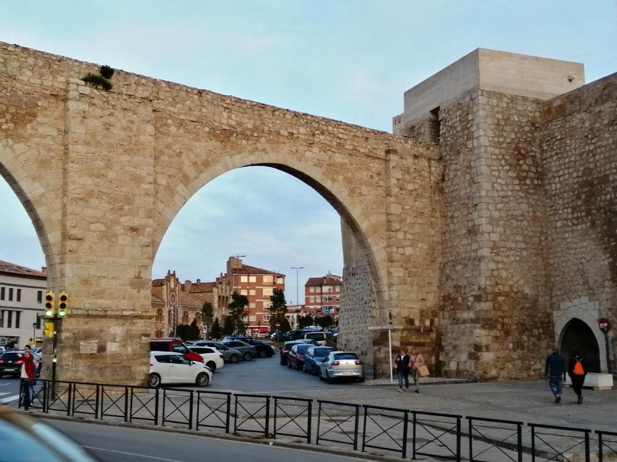 Estudios Los Arcos Теруель Екстер'єр фото